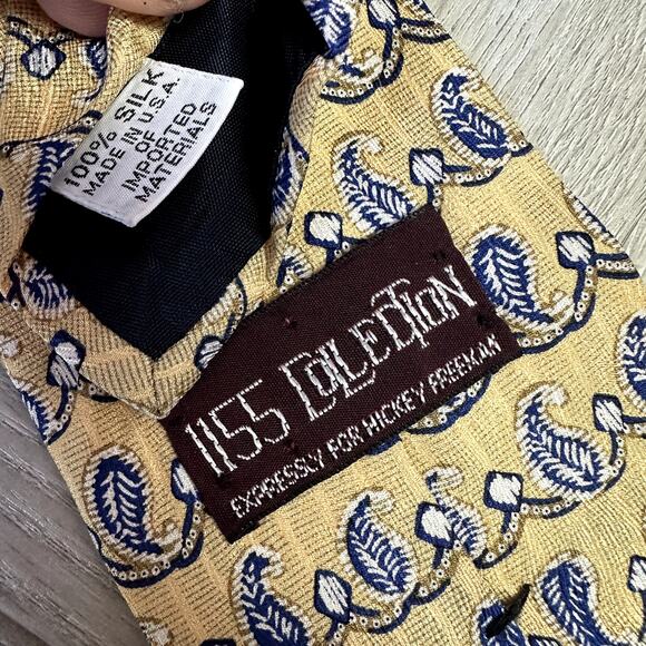 Hickey Freeman Silk Tie Yellow Blue Wave Leaf Scroll Print Vintage 1155 - Picture 6 of 6